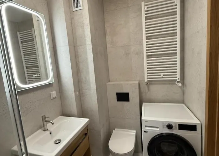 Apartment Akademicka Przy Onkologii 4 *